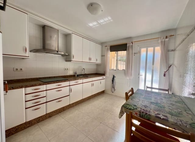 5 slaapkamer Halfvrijstaande villa te koop in Coloma  , La Nucia met zwembad garage - € 399.000 (Ref: 9899807)