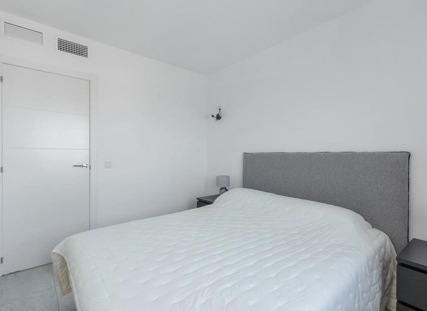 3 sovrum Takvåning till salu i Punta Prima med pool garage - 765 000 € (Ref: 9899870)