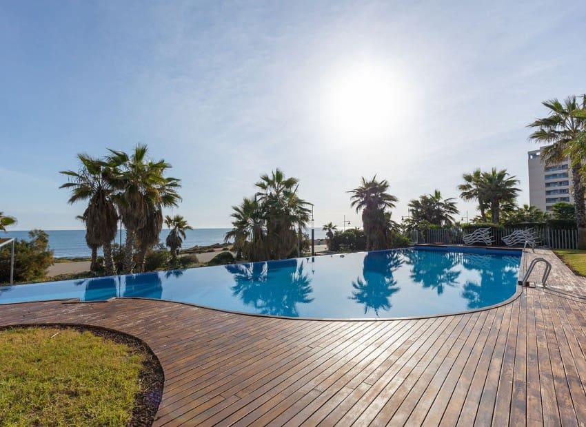 3 sovrum Takvåning till salu i Punta Prima med pool garage - 765 000 € (Ref: 9899870)
