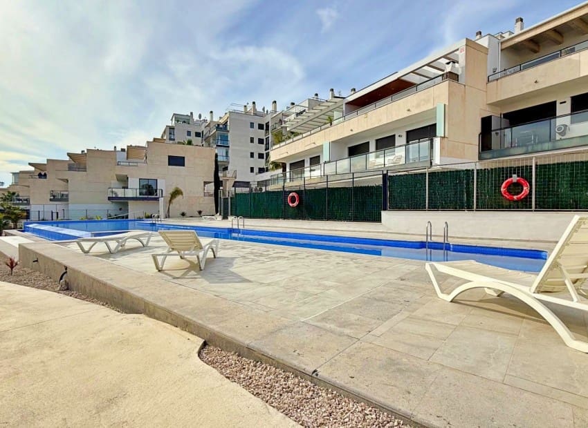 2 sovrum Takvåning till salu i Campoamor med pool - 299 000 € (Ref: 9899871)