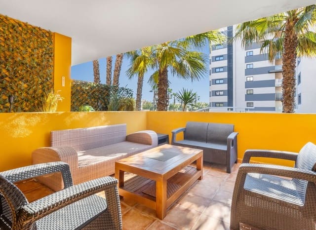 2 soveværelse Lejlighed til salg i Punta Prima, Torrevieja med swimmingpool - € 345.000 (Ref: 9899872)