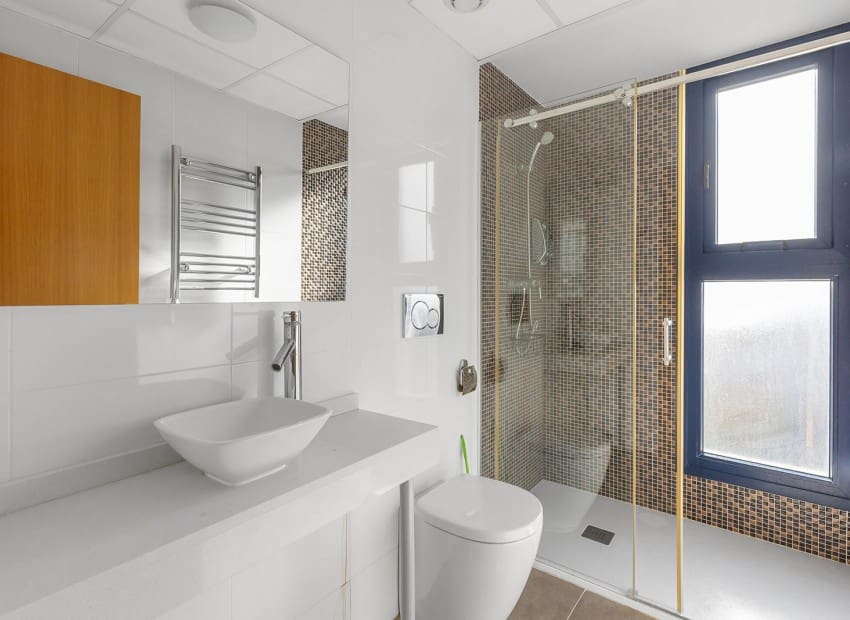 Ático de 2 habitaciones en Punta Prima en venta con piscina garaje - 699.000 € (Ref: 9902074)