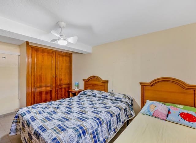 4 sypialnia Willa na sprzedaż w Rocio del Mar, Torrevieja z basenem - 656 000 € (Ref: 9902186)