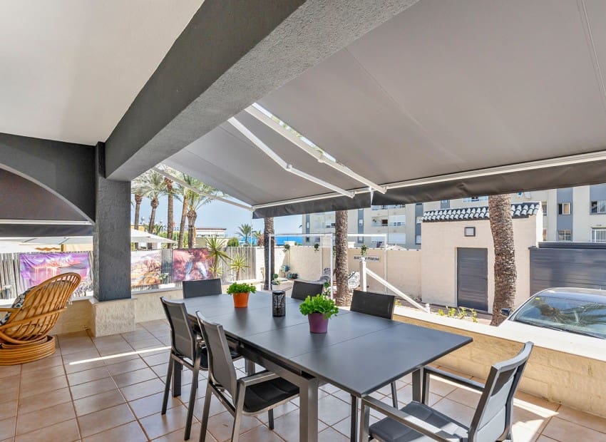 4 sypialnia Willa na sprzedaż w Rocio del Mar z basenem - 656 000 € (Ref: 9902186)