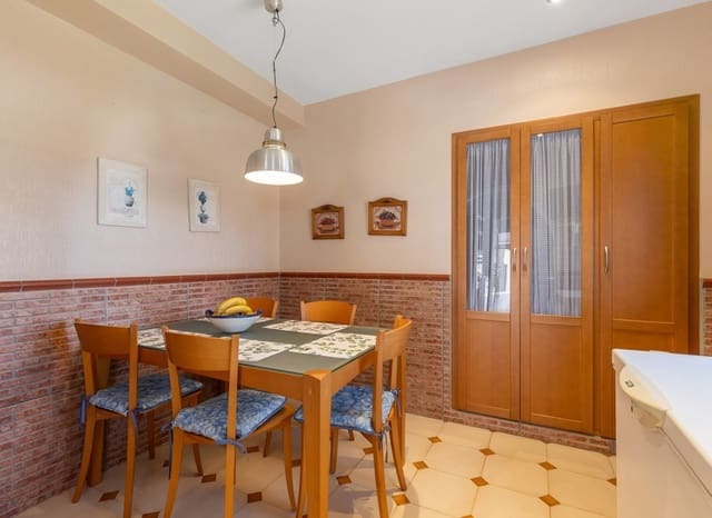 4 sypialnia Willa na sprzedaż w Rocio del Mar, Torrevieja z basenem - 656 000 € (Ref: 9902186)