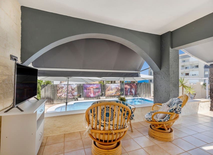 4 sypialnia Willa na sprzedaż w Rocio del Mar z basenem - 656 000 € (Ref: 9902186)