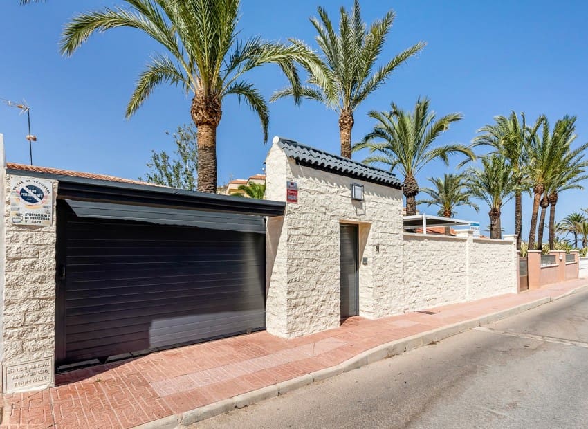 4 sypialnia Willa na sprzedaż w Rocio del Mar z basenem - 656 000 € (Ref: 9902186)