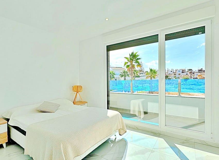 3 bedroom Townhouse for sale in Los Balcones - € 326,000 (Ref: 9902187)