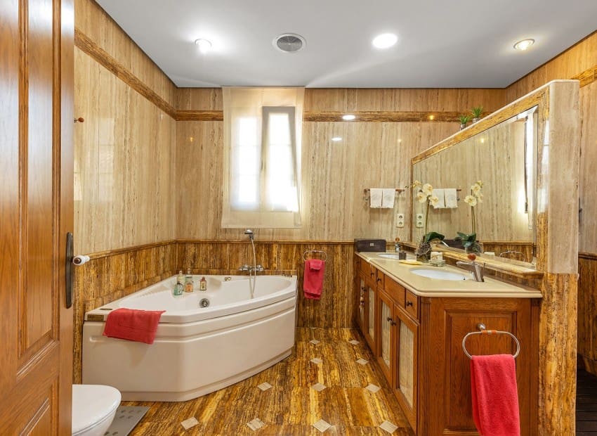 Chalet de 5 habitaciones en La Veleta en venta con piscina garaje - 2.490.000 € (Ref: 9902188)