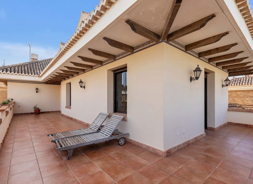 Chalet de 5 habitaciones en La Veleta en venta con piscina garaje - 2.490.000 € (Ref: 9902188)