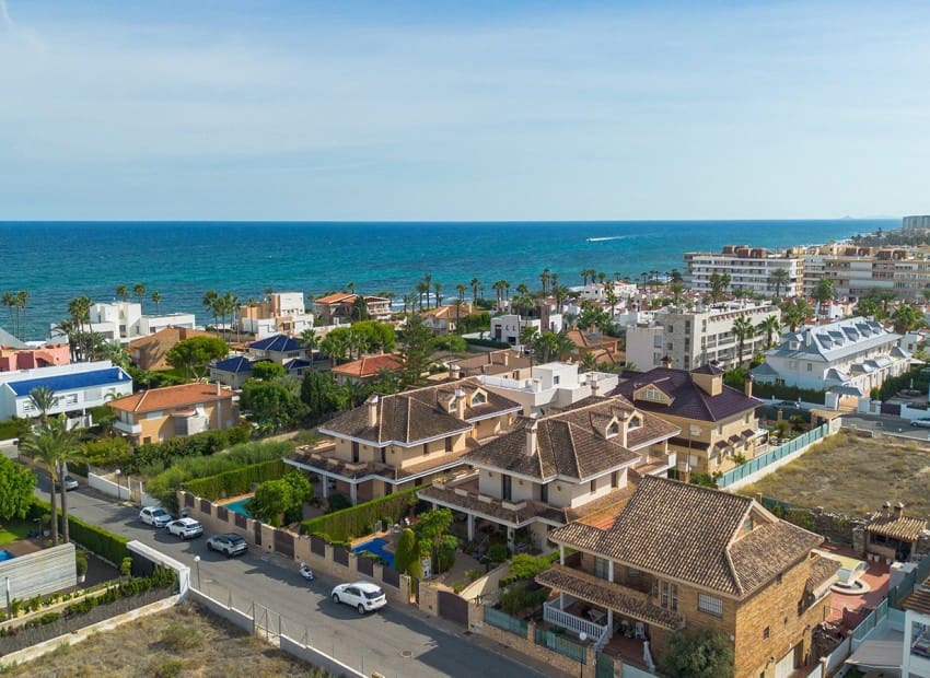 Chalet de 5 habitaciones en La Veleta en venta con piscina garaje - 2.490.000 € (Ref: 9902188)