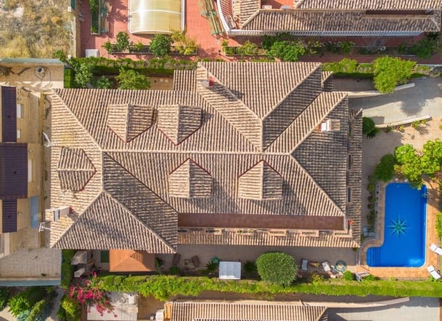 6 soveværelse Villa til salg i La Veleta, Torrevieja med swimmingpool garage - € 2.490.000 (Ref: 9902188)