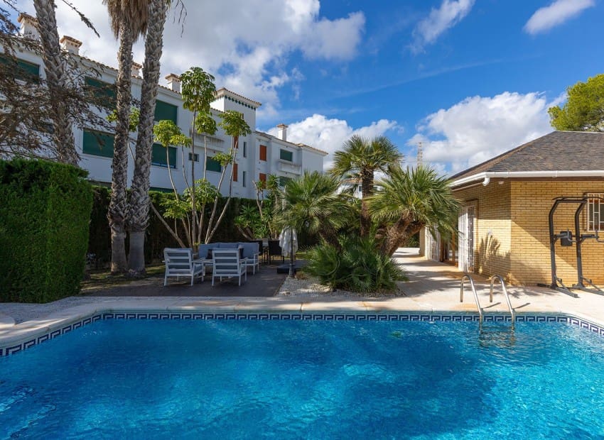 5 sovrum Villa till salu i Filipinas med pool garage - 599 900 € (Ref: 9902189)