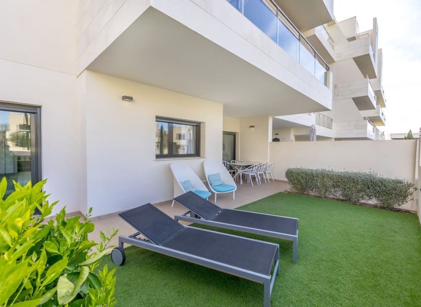 2 soverom Leilighet til salgs i Orihuela Costa med svømmebasseng - € 310 000 (Ref: 9902330)