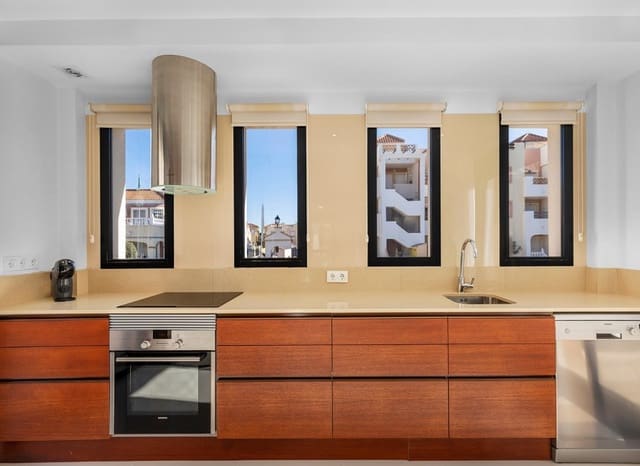 5 sovrum Villa till salu i La Zenia, Orihuela med pool - 895 000 € (Ref: 9902331)