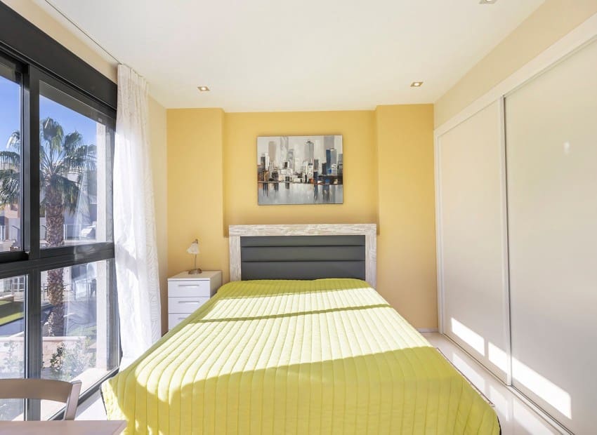5 sovrum Villa till salu i La Zenia med pool - 895 000 € (Ref: 9902331)