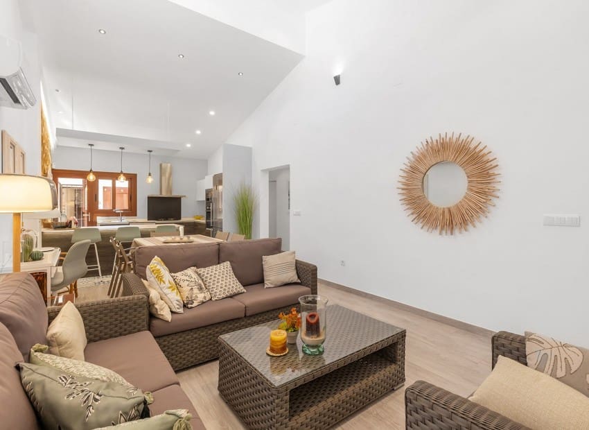4 soverom Villa til salgs i Orihuela Costa med svømmebasseng - € 699 950 (Ref: 9902332)