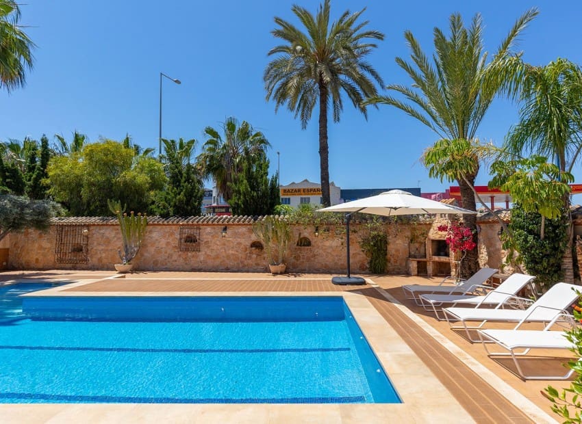 4 soverom Villa til salgs i Orihuela Costa med svømmebasseng - € 699 950 (Ref: 9902332)
