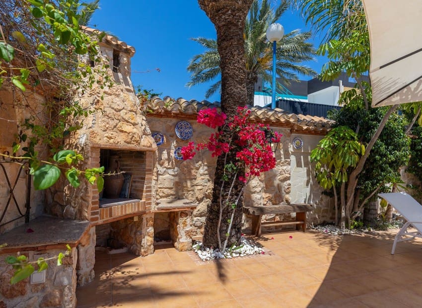 4 soverom Villa til salgs i Orihuela Costa med svømmebasseng - € 699 950 (Ref: 9902332)