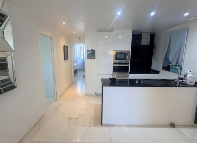 3 quarto Apartamento para venda em Los Altos com piscina garagem - 300 000 € (Ref: 9902440)