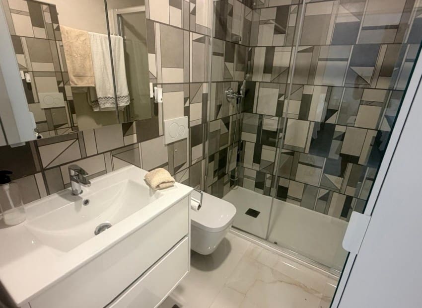 3 quarto Apartamento para venda em Los Altos com piscina garagem - 300 000 € (Ref: 9902440)