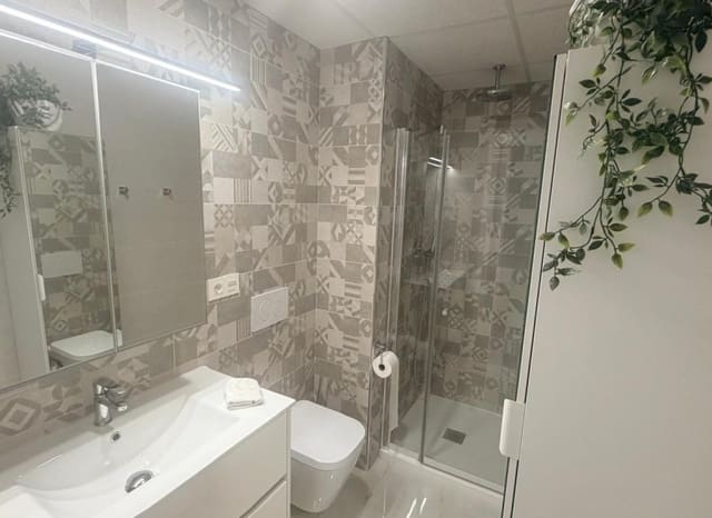 3 quarto Apartamento para venda em Los Altos com piscina garagem - 300 000 € (Ref: 9902440)