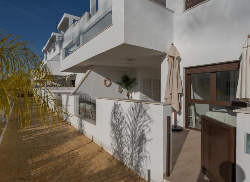 2 Zimmer Apartment zu verkaufen in Finestrat mit Pool Garage - 340.000 € (Ref: 9902736)