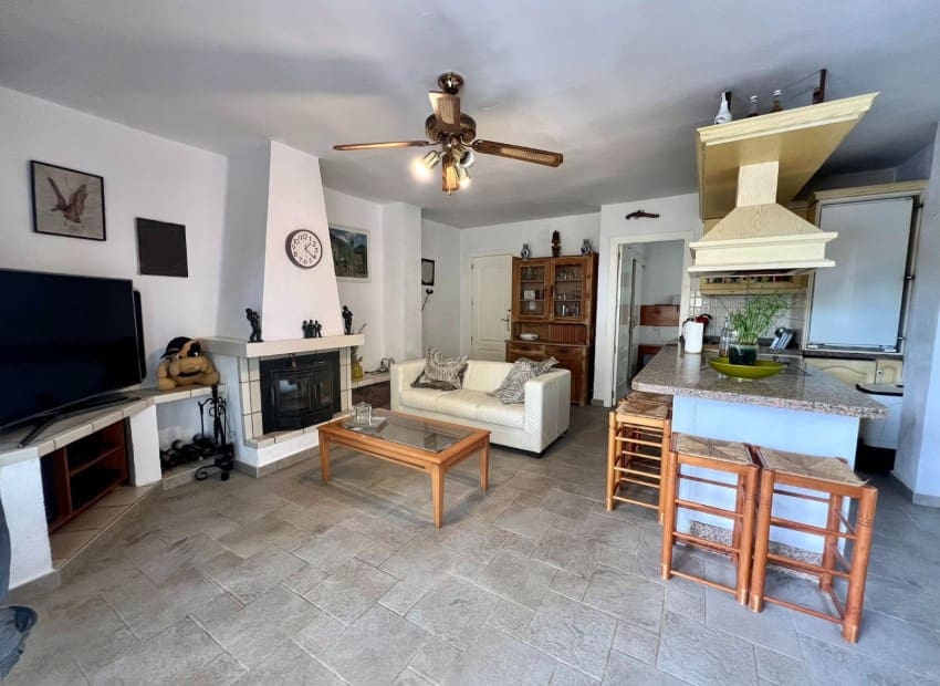 9 quarto Moradia para venda em Altea la Vella com piscina - 650 000 € (Ref: 9909714)