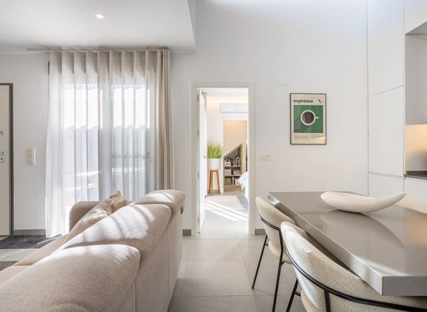 Chalet de 3 habitaciones en Roldan en venta con piscina - 327.000 € (Ref: 9911815)