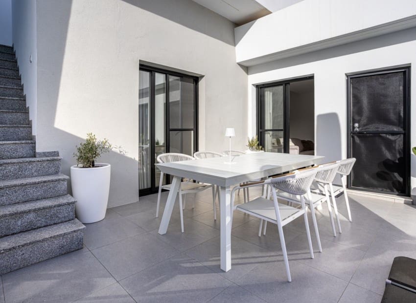 Chalet de 3 habitaciones en Roldan en venta con piscina - 327.000 € (Ref: 9911815)