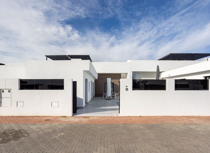 3 bedroom Villa for sale in Torre-Pacheco with pool - € 285,000 (Ref: 9911816)