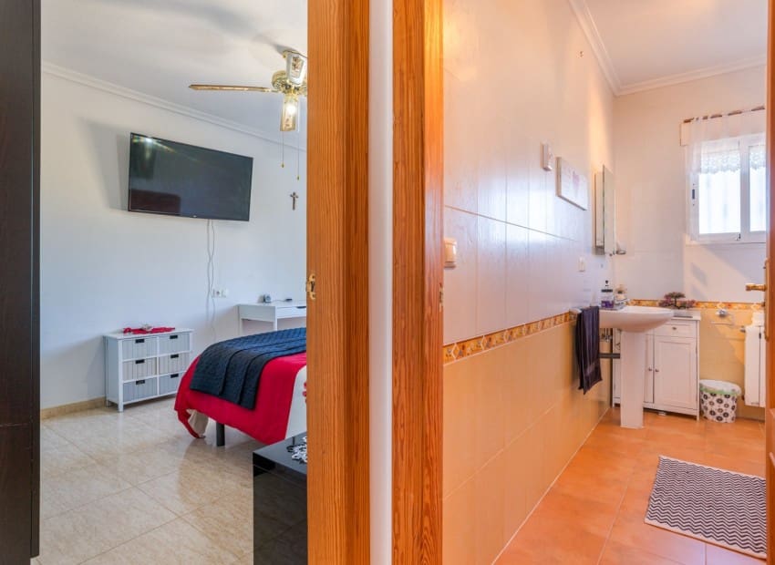 3 sypialnia Finka/Dom wiejski na sprzedaż w Miasto Murcja z basenem garażem - 395 000 € (Ref: 9911821)
