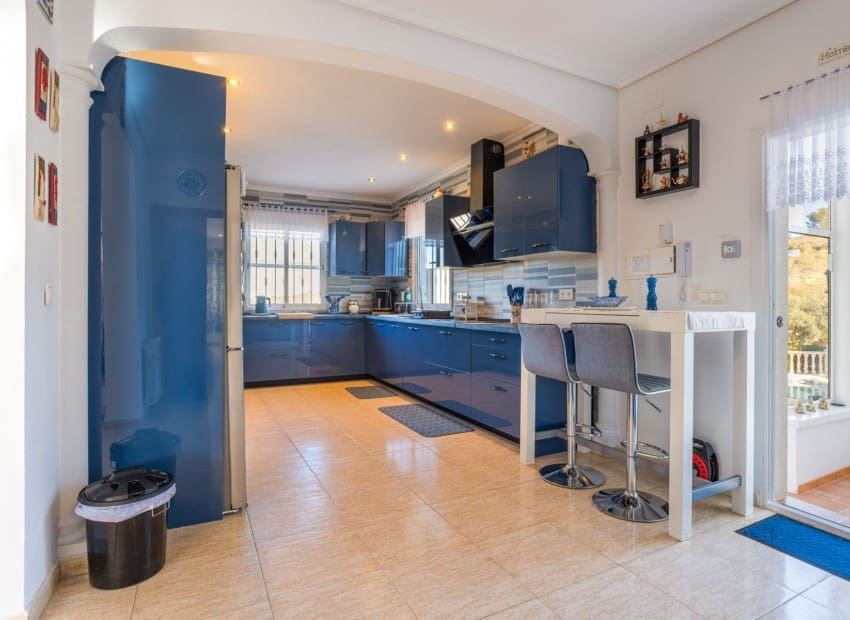 3 sypialnia Finka/Dom wiejski na sprzedaż w Miasto Murcja z basenem garażem - 395 000 € (Ref: 9911821)