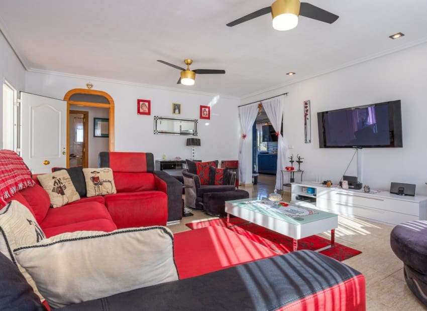 3 sypialnia Finka/Dom wiejski na sprzedaż w Miasto Murcja z basenem garażem - 395 000 € (Ref: 9911821)