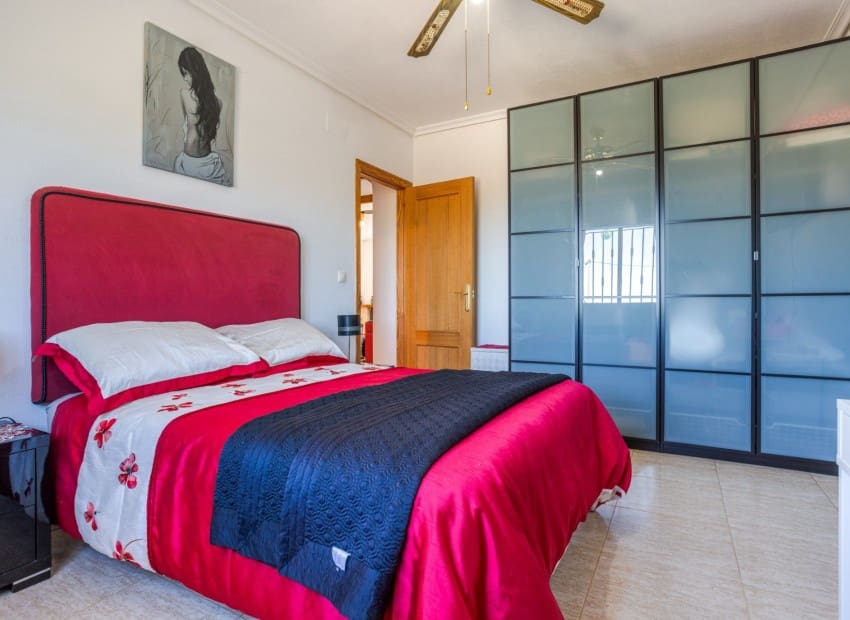 3 sypialnia Finka/Dom wiejski na sprzedaż w Miasto Murcja z basenem garażem - 395 000 € (Ref: 9911821)