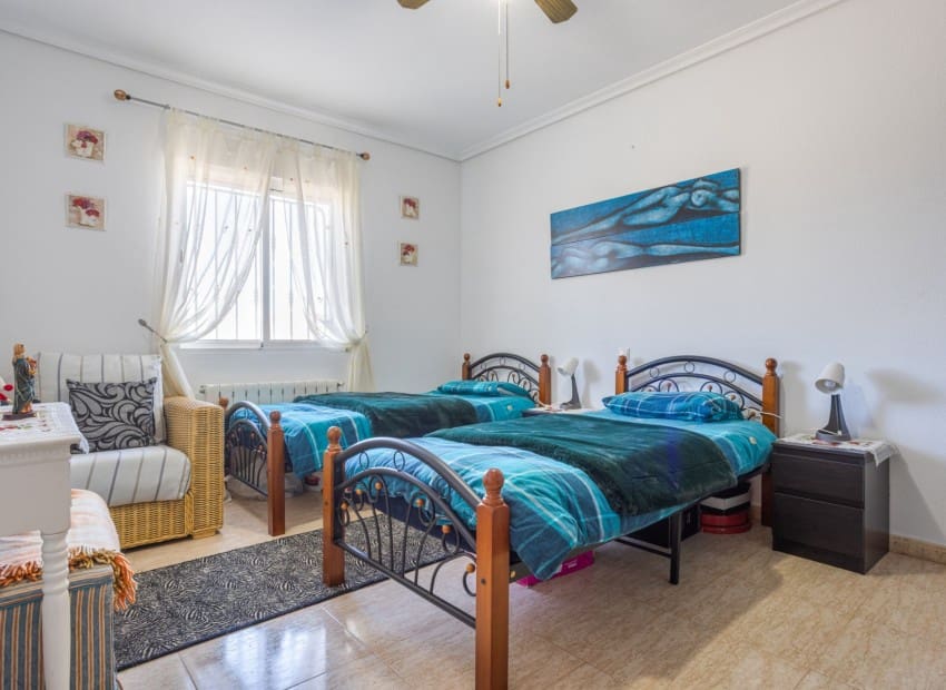 3 sypialnia Finka/Dom wiejski na sprzedaż w Miasto Murcja z basenem garażem - 395 000 € (Ref: 9911821)
