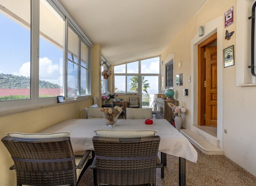 Finca/Casa Rural de 4 habitaciones en La Zarza en venta con piscina - 385.000 € (Ref: 9911931)