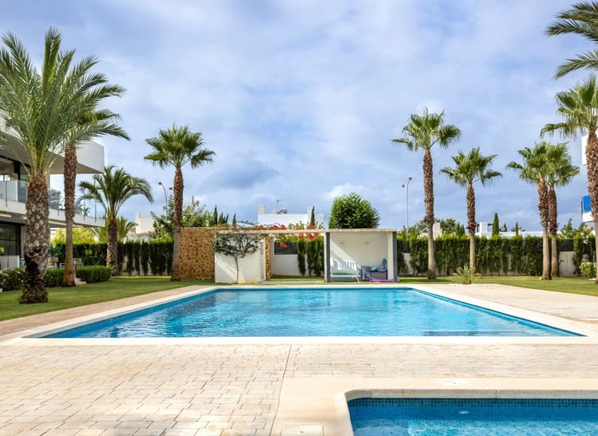 3 Zimmer Penthouse zu verkaufen in Mar de Cristal mit Pool Garage - 299.000 € (Ref: 9911932)