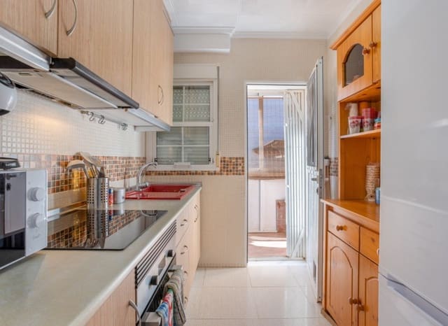 3 sypialnia Willa na sprzedaż w El Chaparral, Torrevieja z basenem - 330 000 € (Ref: 9911933)