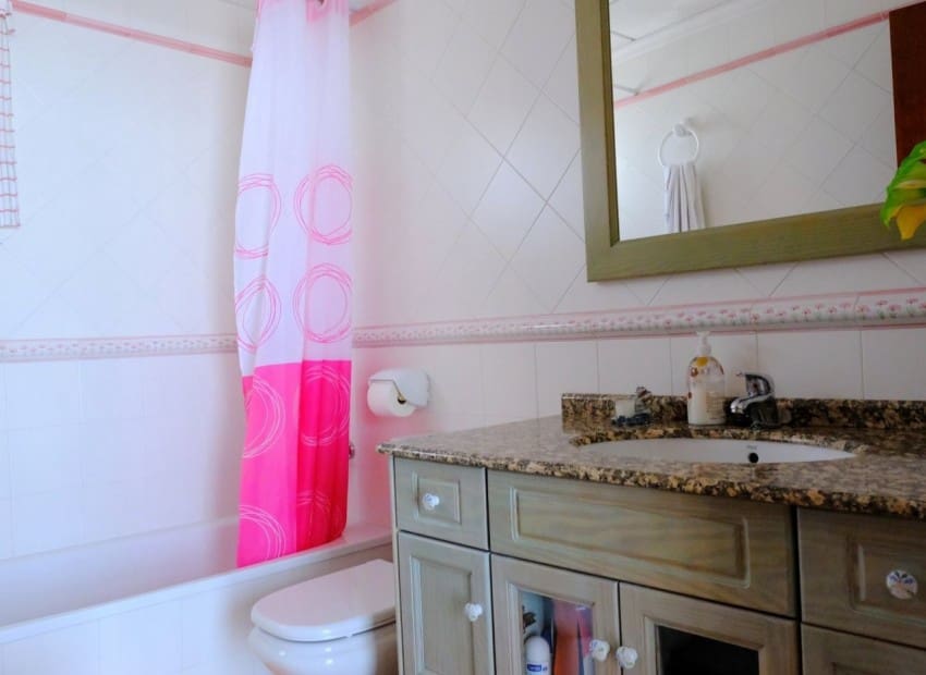 4 Zimmer Finca/Landgut zu verkaufen in Orihuela mit Pool - 675.000 € (Ref: 9911936)