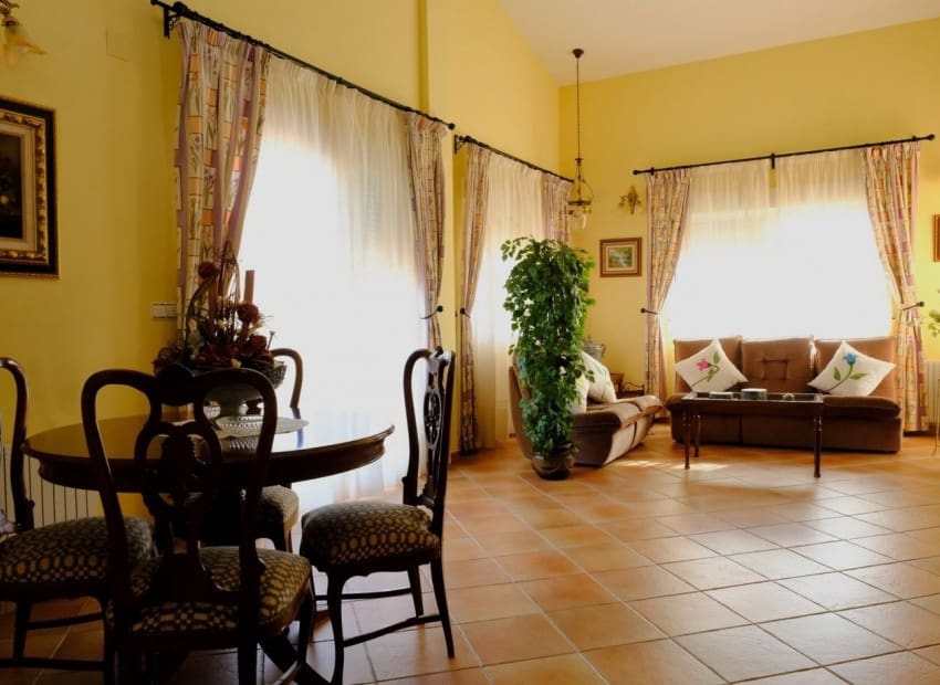 4 Zimmer Finca/Landgut zu verkaufen in Orihuela mit Pool - 675.000 € (Ref: 9911936)