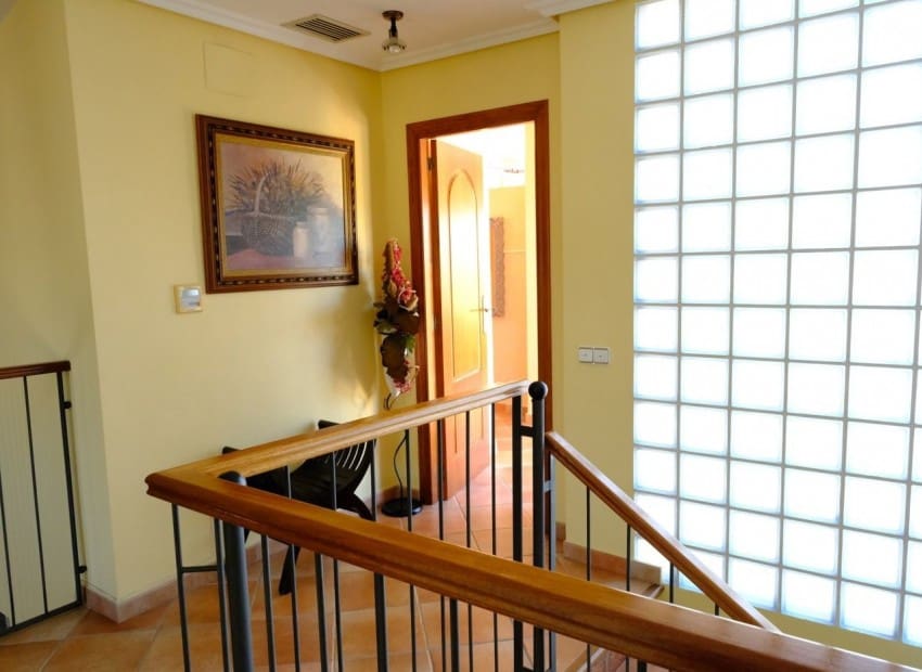 4 Zimmer Finca/Landgut zu verkaufen in Orihuela mit Pool - 675.000 € (Ref: 9911936)
