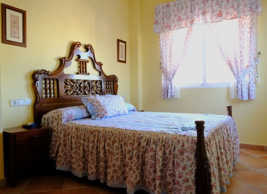 4 Zimmer Finca/Landgut zu verkaufen in Orihuela mit Pool - 675.000 € (Ref: 9911936)