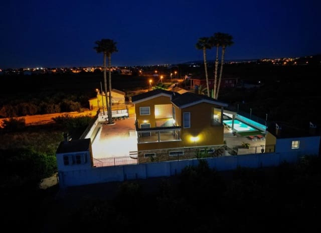 4 soverom Finca/Herregård til salgs i Desamparados - Hurchillo - Torremendo, Orihuela med svømmebasseng garasje - € 675 000 (Ref: 9911936)