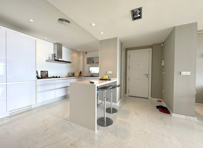 3 bedroom Apartment for sale in Altea with pool garage - € 1,290,000 (Ref: 9932339)
