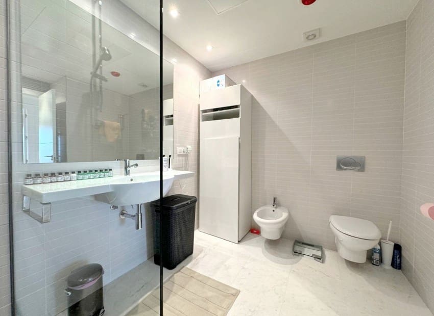 3 bedroom Apartment for sale in Altea with pool garage - € 1,290,000 (Ref: 9932339)