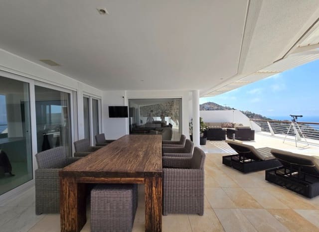 Apartamento de 3 habitaciones en Altea en venta con piscina garaje - 1.290.000 € (Ref: 9932339)