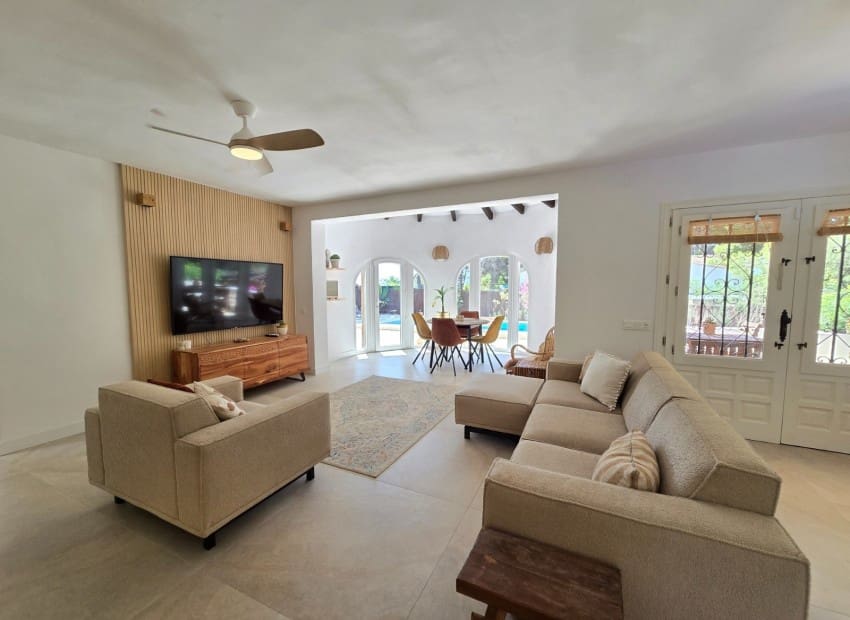 2 bedroom Villa for holiday rental in Altea la Vella with pool garage - € 1,375 (Ref: 9935178)