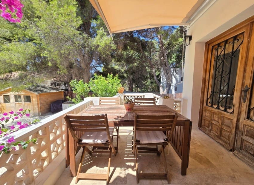 2 bedroom Villa for holiday rental in Altea la Vella with pool garage - € 1,375 (Ref: 9935178)