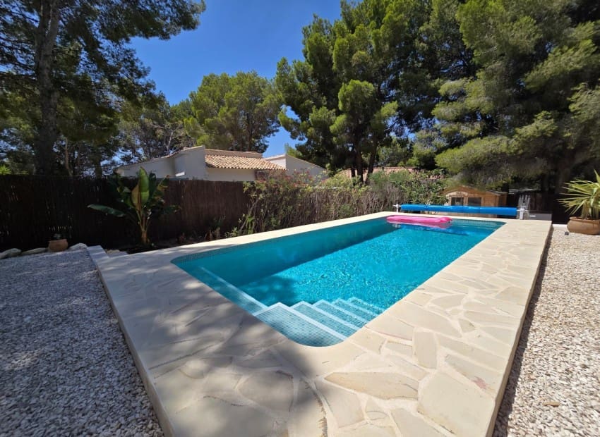 2 bedroom Villa for holiday rental in Altea la Vella with pool garage - € 1,375 (Ref: 9935178)